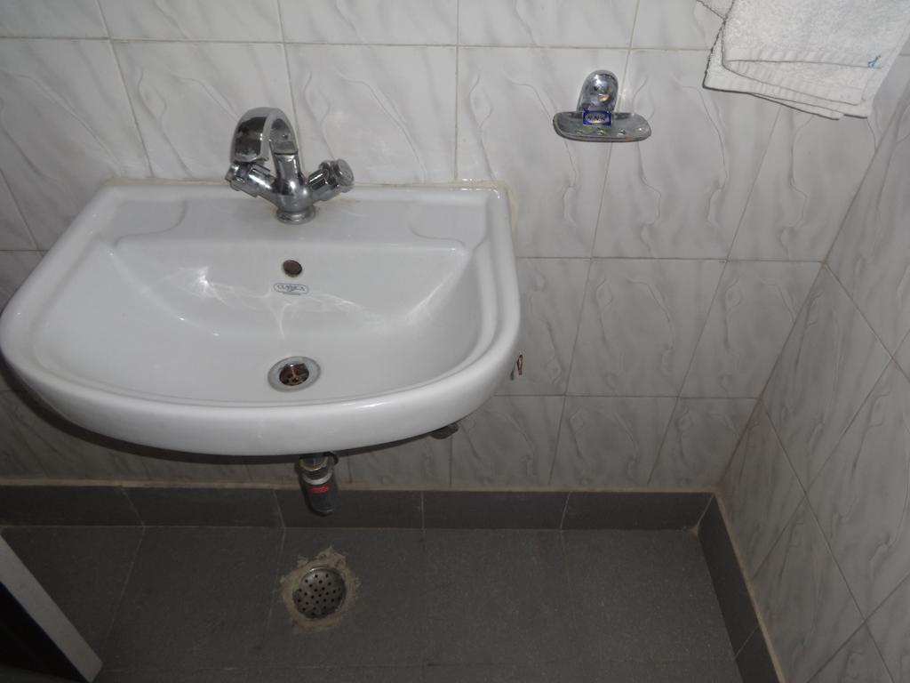 Hotel Grace Nowe Delhi Pokój zdjęcie