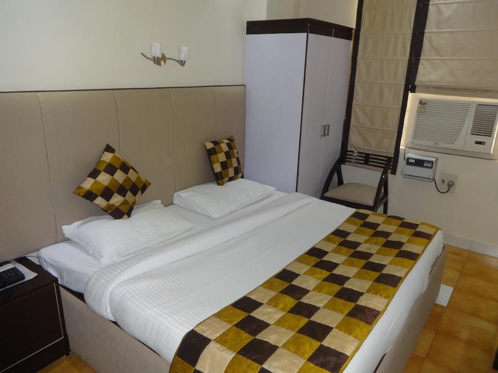 Hotel Grace Nowe Delhi Pokój zdjęcie